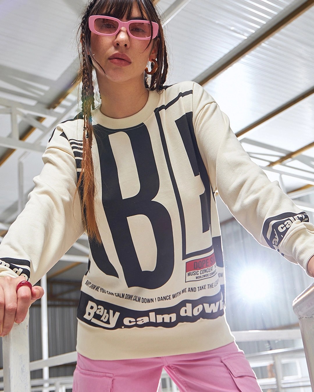 Women’s Gardenia Vibes Typography Oversized Sweatshirt